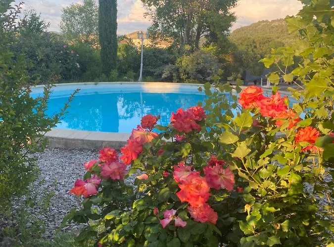 Les Romarins Bed & Breakfast Crestet photo