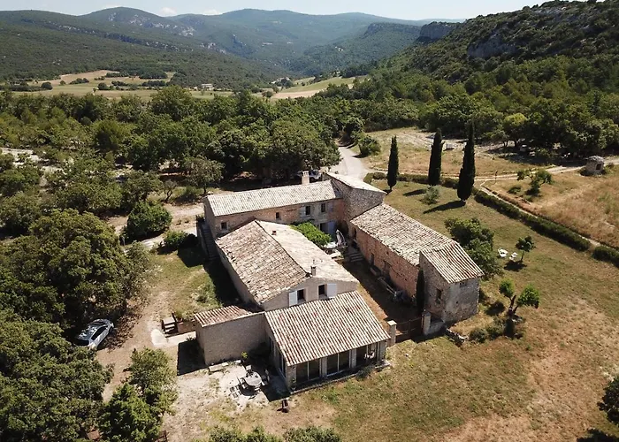 Chambres D'Hotes De La Verrerie Lioux photo