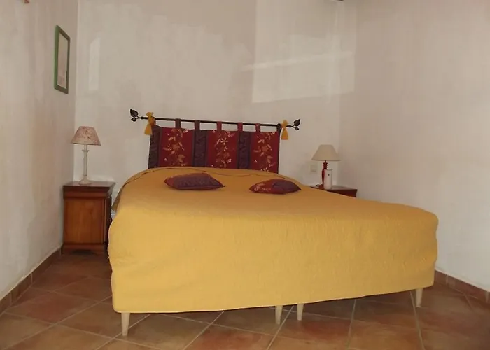 Domaine Saint Victor Hotel La Tour-d'Aigues photo