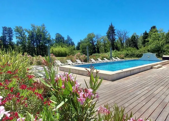 La Bastide Des Amouriers Caumont-sur-Durance photo