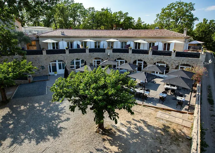 Domaine De La Mautanne Aparthotel Sainte-Tulle photo