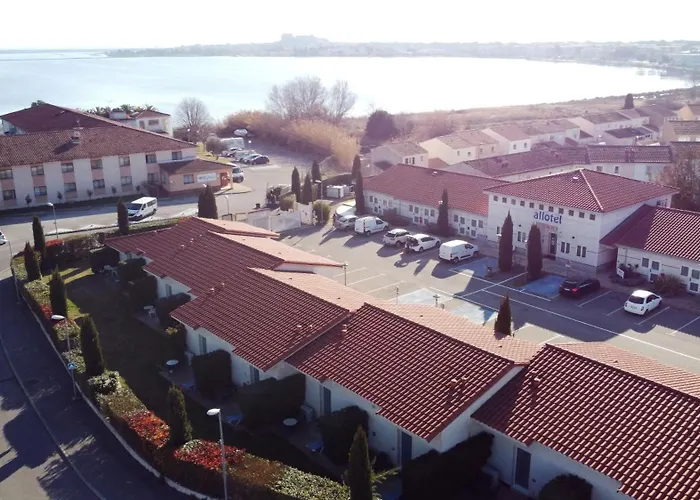 Allotel Fos-sur-Mer photo