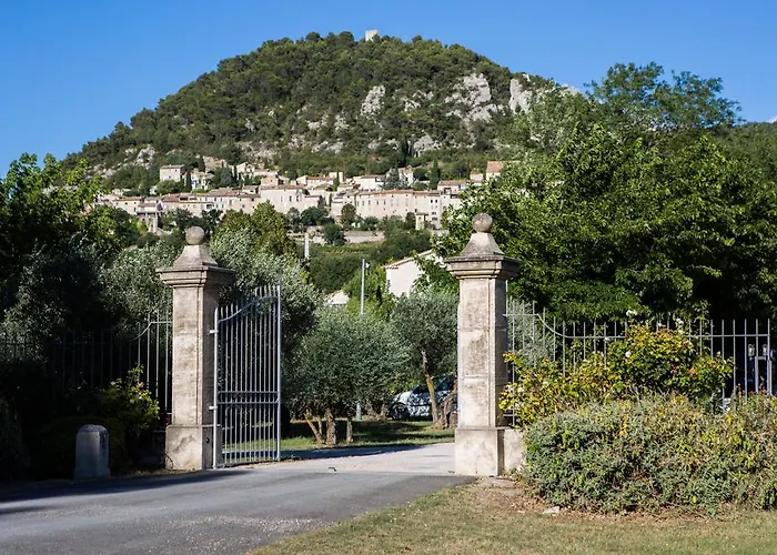 Hotellerie Du Domaine De Cabasse Seguret photo