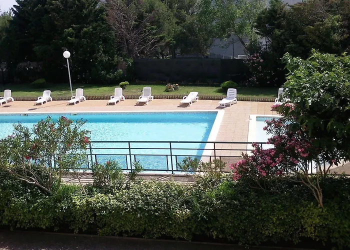Hotel Residence Les Aiguades Port-de-Bouc photo